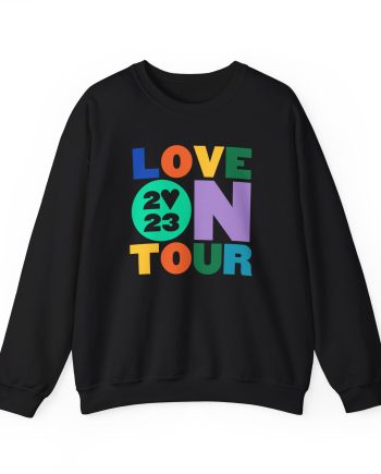 Love on Tour 2023  Unisex Heavy Blend™ Crewneck Sweatshirt